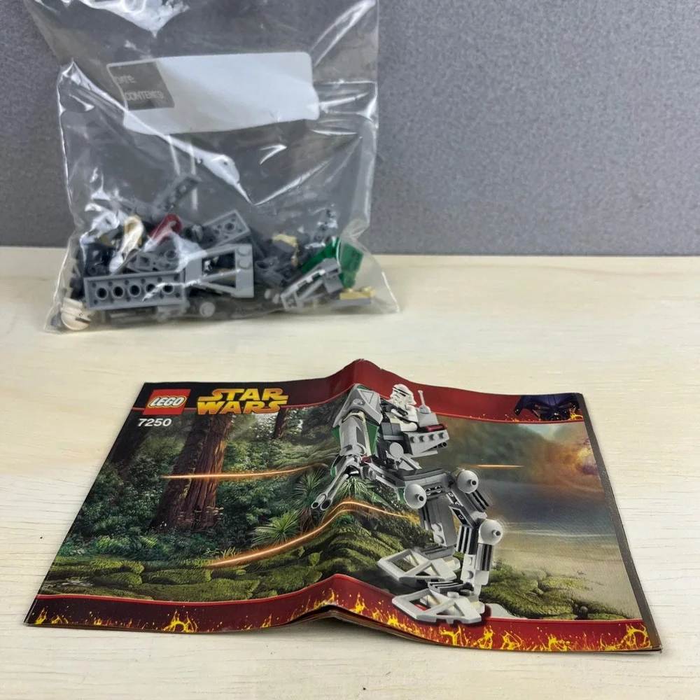 LEGO Star Wars 7250 Clone Scout Walker AT-RT with Instructions Minifigure Set